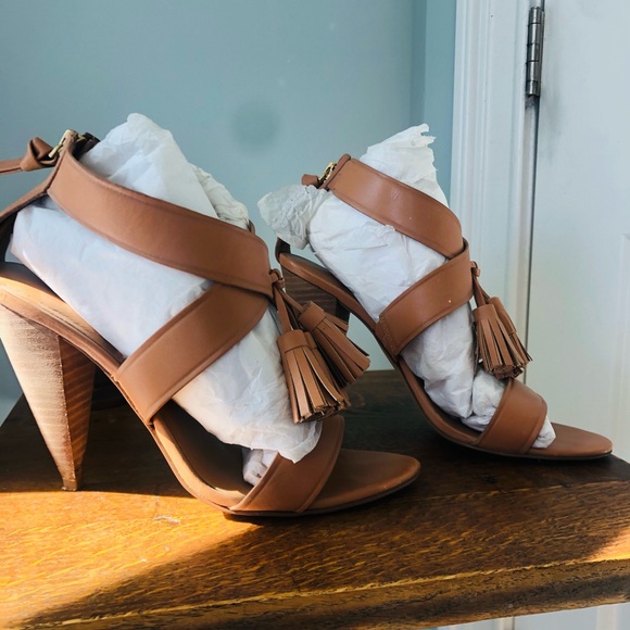 Kate Spade Saturday Tassel Heels - Picture 3 of 7